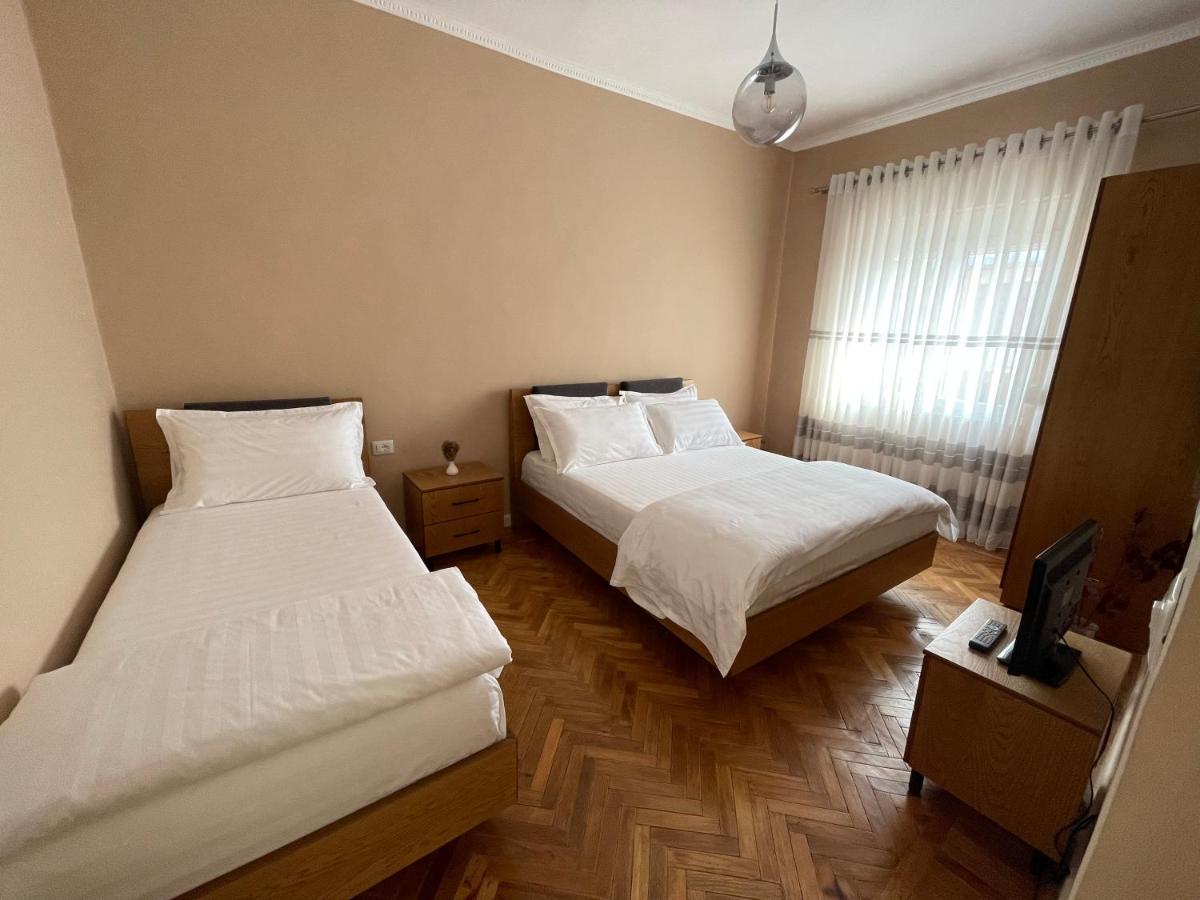 Joni & Joy Center Apartment Berat Exteriér fotografie