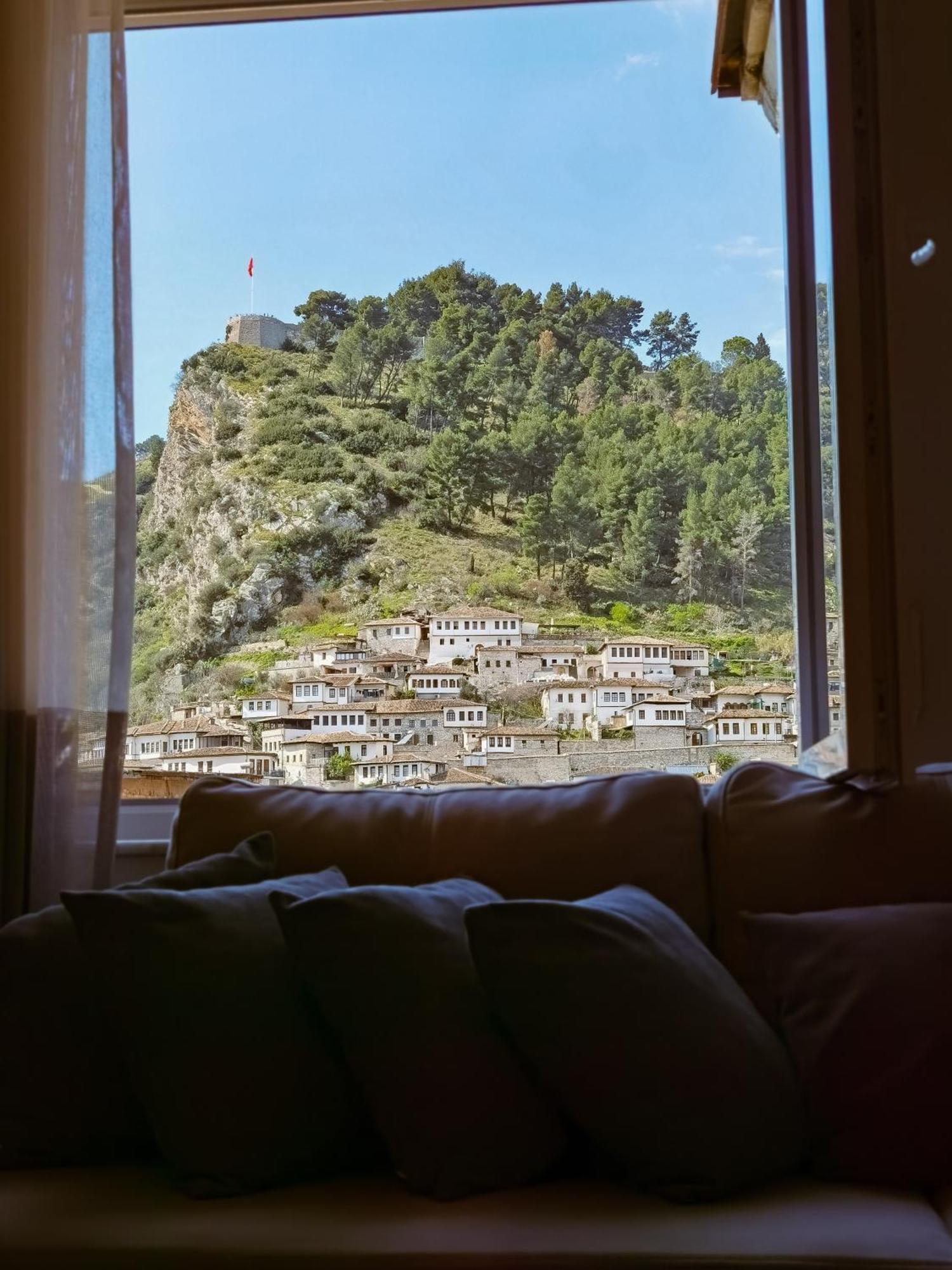 Joni & Joy Center Apartment Berat Exteriér fotografie